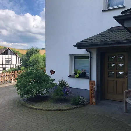 Am Wald Mit Garten & Hot-tub & Alpakas Апартаменты *