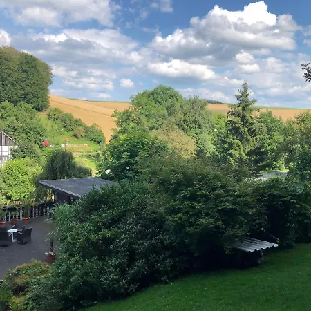 Am Wald Mit Garten & Hot-tub & Alpakas