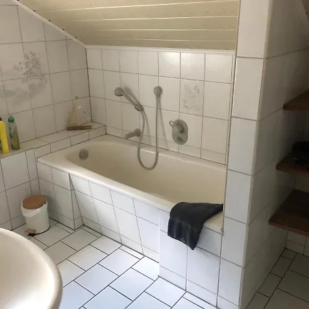 Am Wald Mit Garten & Hot-tub & Alpakas Мешеде