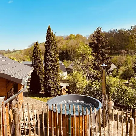 Апартаменты Am Wald Mit Garten & Hot-tub & Alpakas Мешеде