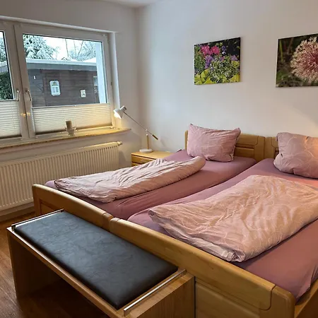 Am Wald Mit Garten & Hot-tub & Alpakas Meschede