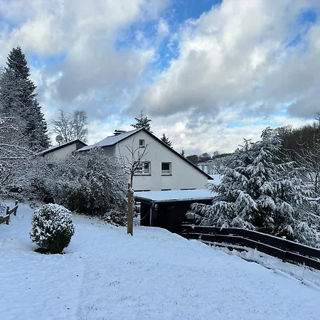 Apartmán Am Wald Mit Garten & Hot-tub & Alpakas Meschede