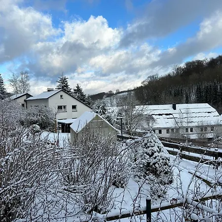 Am Wald Mit Garten & Hot-tub & Alpakas Apartmán