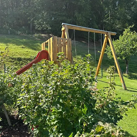 Am Wald Mit Garten & Hot-tub & Alpakas דירה