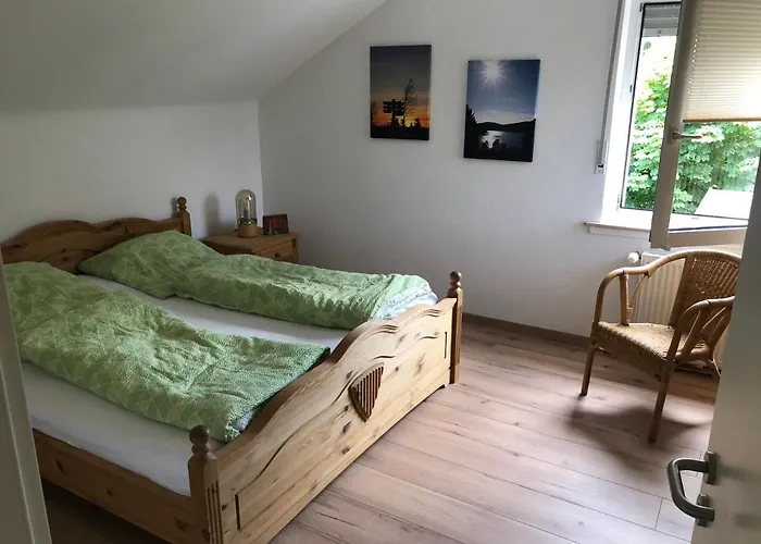 Apartamento Am Wald Mit Garten & Hot-tub & Alpakas Meschede