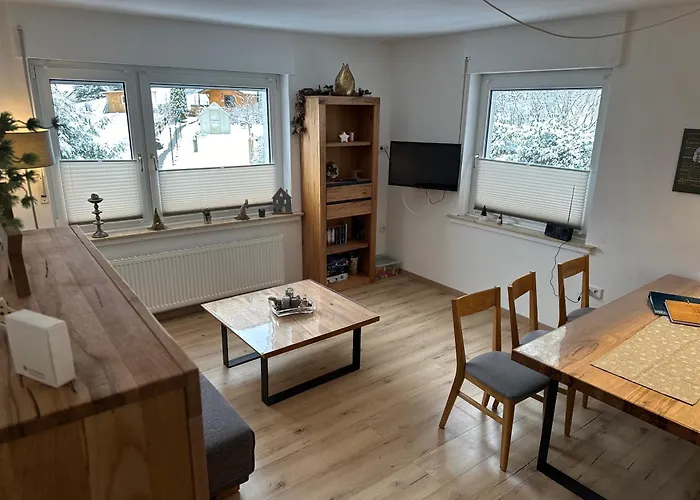 Am Wald Mit Garten & Hot-tub & Alpakas Meschede