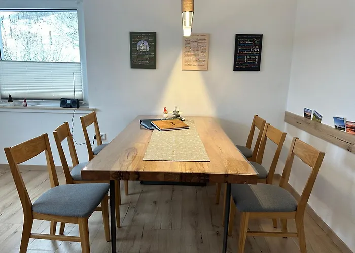 Apartmán Am Wald Mit Garten & Hot-tub & Alpakas