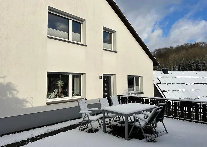 Apartmán Am Wald Mit Garten & Hot-tub & Alpakas